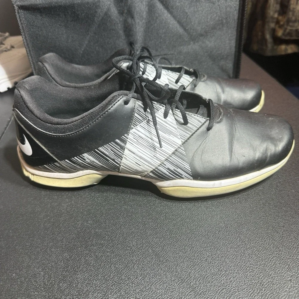 Nike‎ Shoes Women's Size 10W Delight V Golf Sneaker Leather Spike